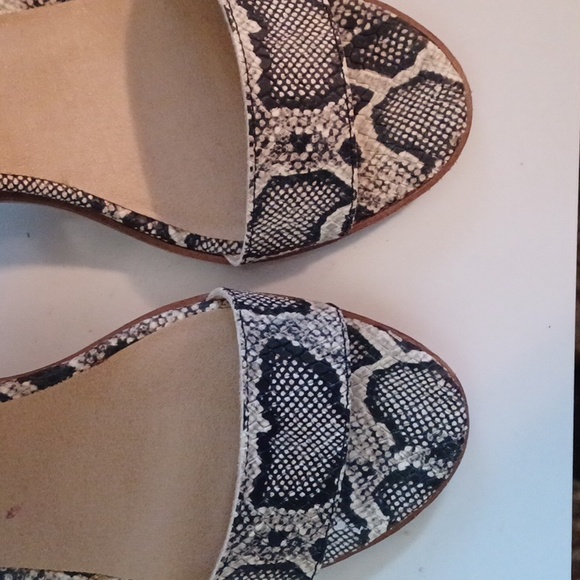 Lucky Brand Ressia Natural Snake Strappy Sandals ** SZ 6.5 - Picture 8 of 10